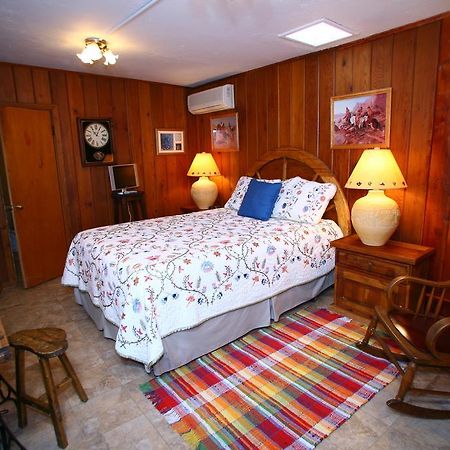 Sam Hughes Inn B&B 土桑 外观 照片