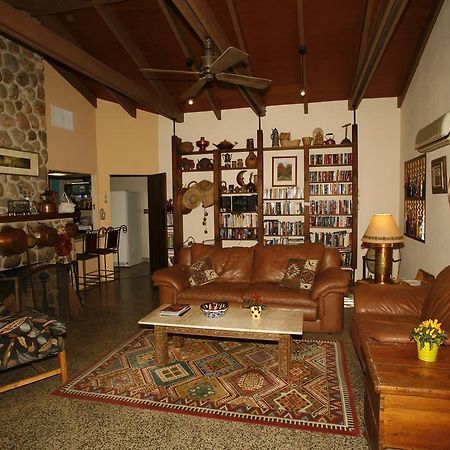 Sam Hughes Inn B&B 土桑 外观 照片
