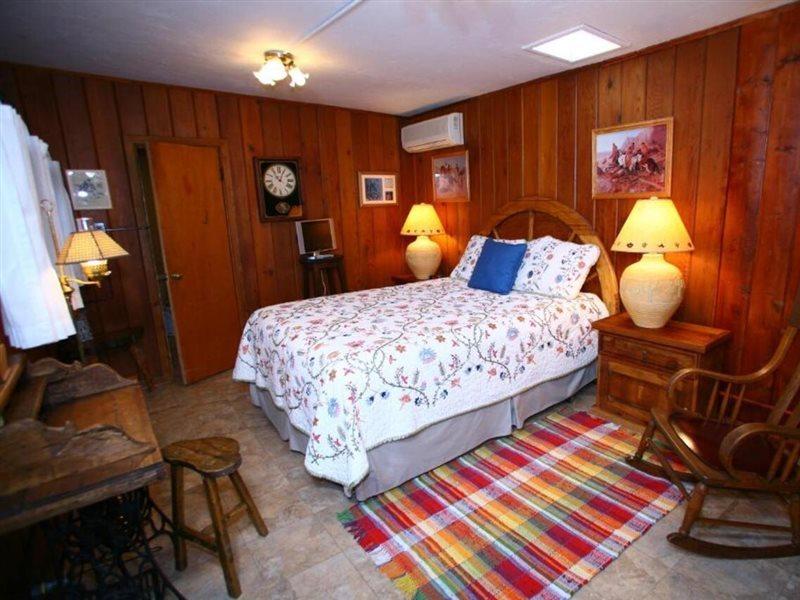 Sam Hughes Inn B&B 土桑 外观 照片