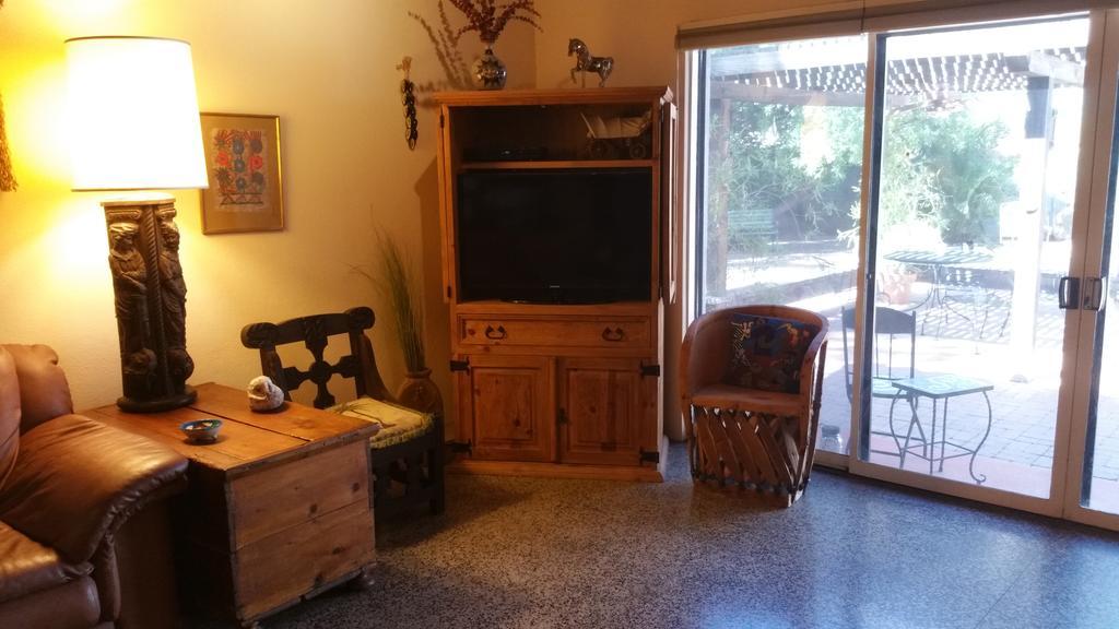 Sam Hughes Inn B&B 土桑 外观 照片