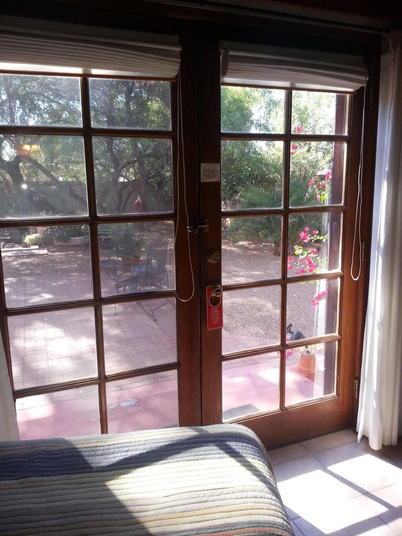 Sam Hughes Inn B&B 土桑 外观 照片